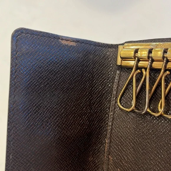 Louis Vuitton Damier Ebene Key Holder - Picture 9 of 10